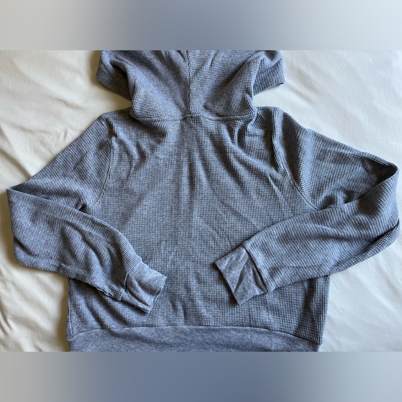 TNA Waffle Cropped Zip Up - Picture 3 of 4